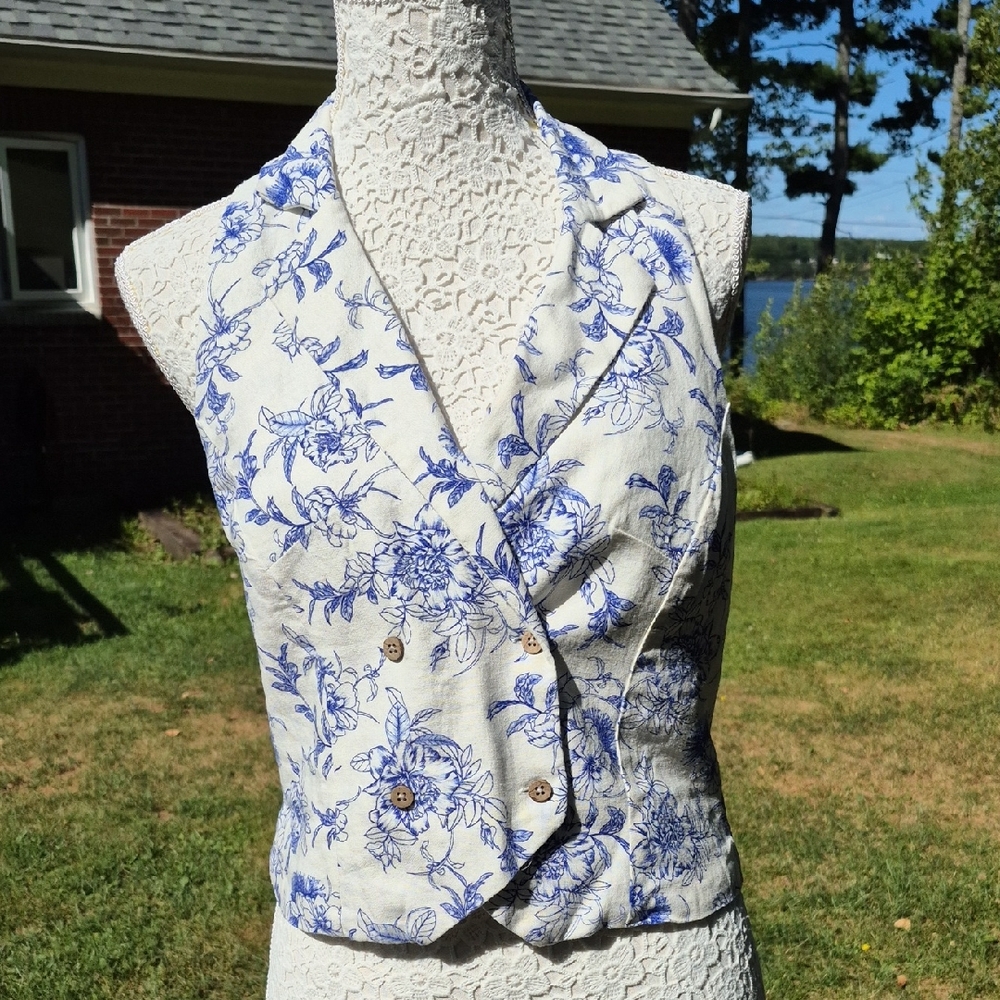 Jason WU, Linen Blend Halter Vest, Blue & White Floral Size 6 NEW